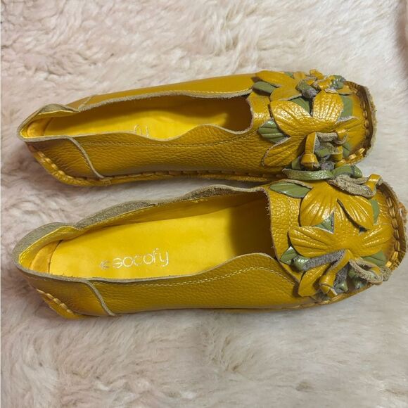 Socofy Leather Yellow Loafers with Floral Detail - Picture 6 of 6